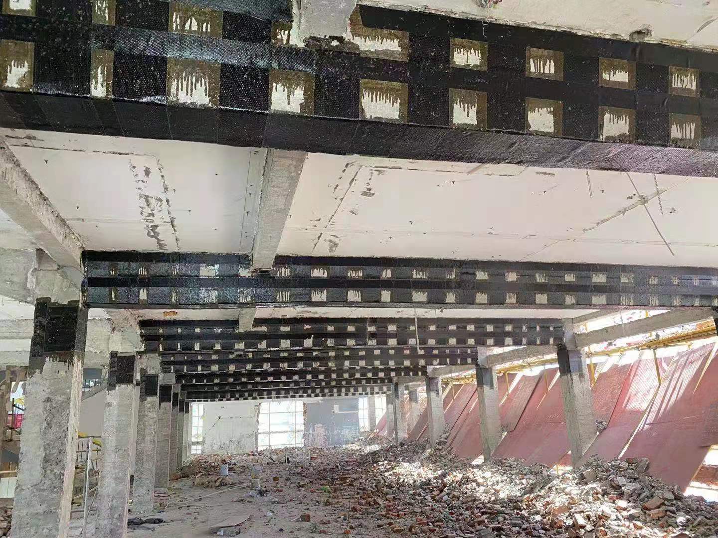 来凤碳纤维加固对症处理好房屋